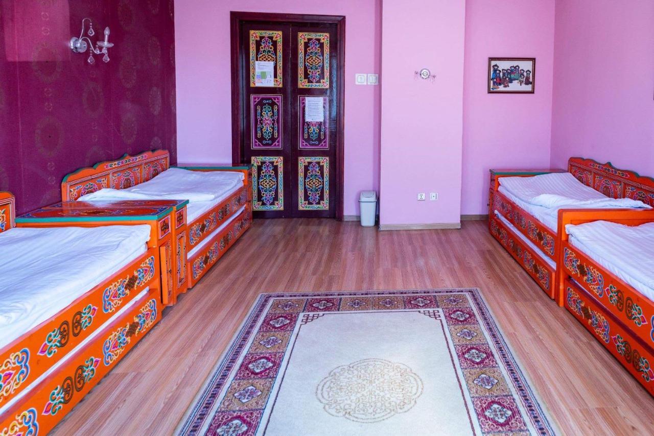Lotus Guesthouse Ulaanbaatar Exterior photo